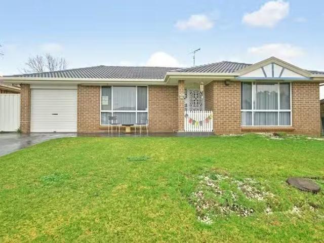 Deal! 4 BR 318 Copperfield Drive, Rosemeadow, NSW 2560