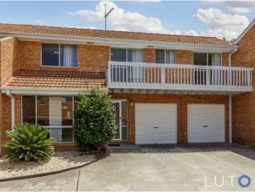 Nice 4 BR 3/32 Clamp Place, Greenway Townhouse for rent Liste.