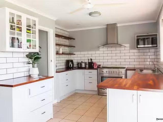 New 4 BR 38 Emma Street, Bulgarra, WA 6714