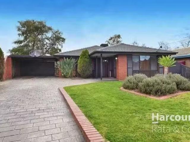 Unique 4 BR 3 Saddlers Court, Epping, VIC 3076 House for Rent