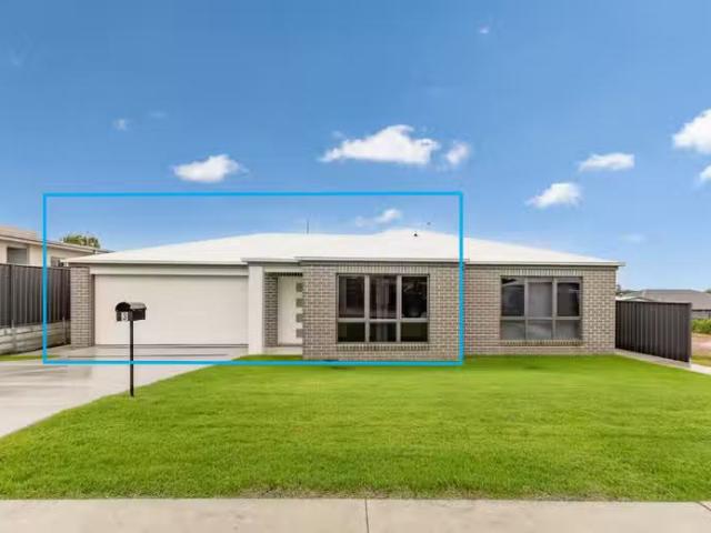 Cheap 4 BR 3 Wungul Drive, NIKENBAH, QLD 4655 Duplex for Rent