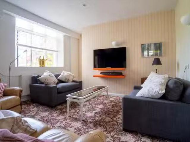 Cozy 4 BR Preston