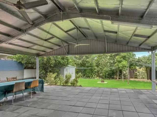 Charming 4 Brian Street, Brinsmead, QLD 4870
