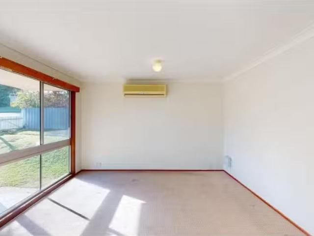Nice 4 Davies Street, Gillieston Heights House for rent Liste.