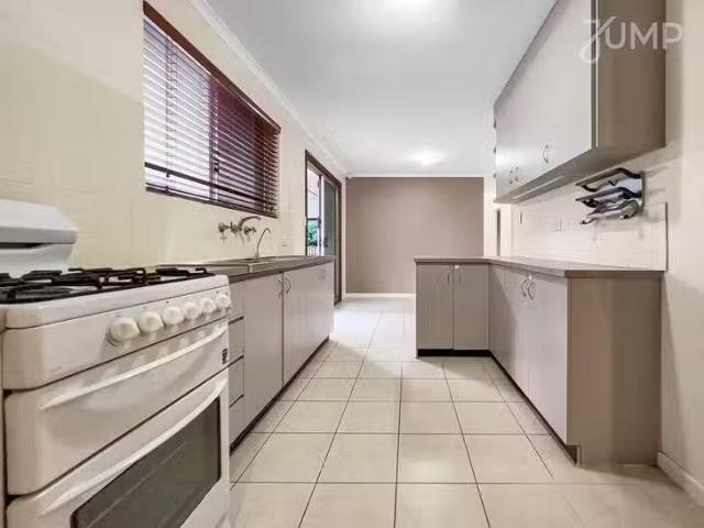 For Rent! 4 Glendale Court, Huntfield Heights, SA 5163