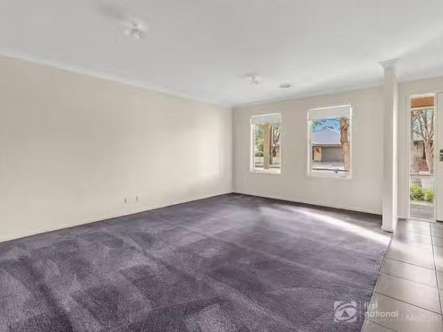 Rental! 4 Hepburn Avenue, Eynesbury, VIC 3338