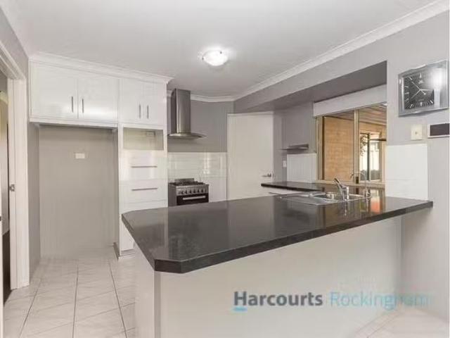 Unique 4 Jaywick Close, Safety Bay, WA 6169
