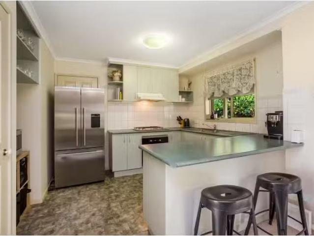 Cheap 4 Laxdale Court, KANGAROO FLAT House for rent Listed by.