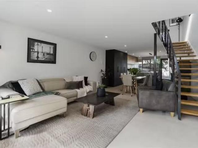 Rental! 4 Mistral Place, Hobart Apartment for rent Listed by.