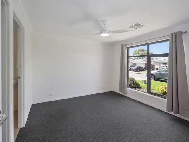 Cozy 4 Monterey Drive, Munno Para West, SA 5115