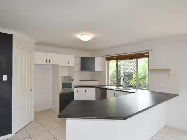 Charming 4 Parkview Court, Kin Kora, QLD 4680