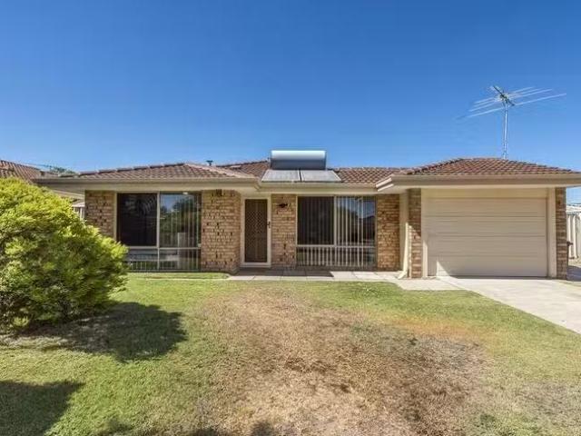 Cozy 4 Penang Loop, Warnbro, WA 6169