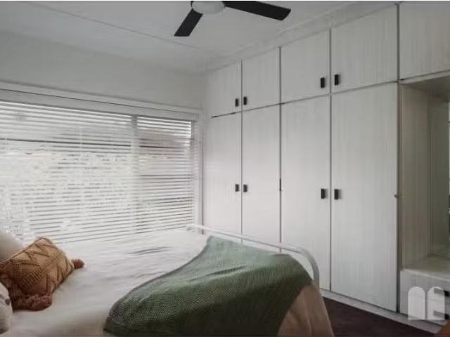 Cozy 4 Stephens Avenue, Glendale House for rent Listed by Pro.