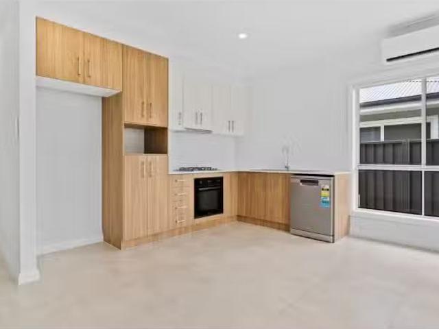 Cozy 4A Macquarie Place, Tahmoor Townhouse for rent Listed by.