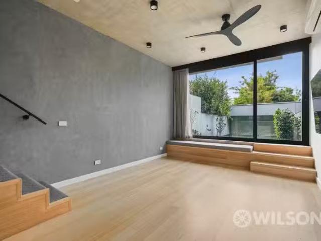 Charming 4A Nightingale Street, Balaclava VIC 3183