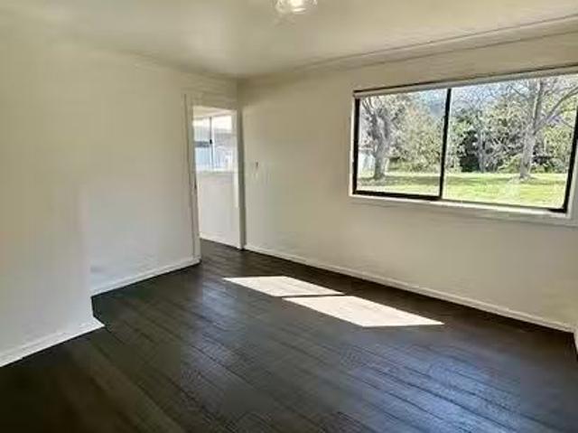 Charming 4A Sproule Crescent, Balgownie, NSW 2519