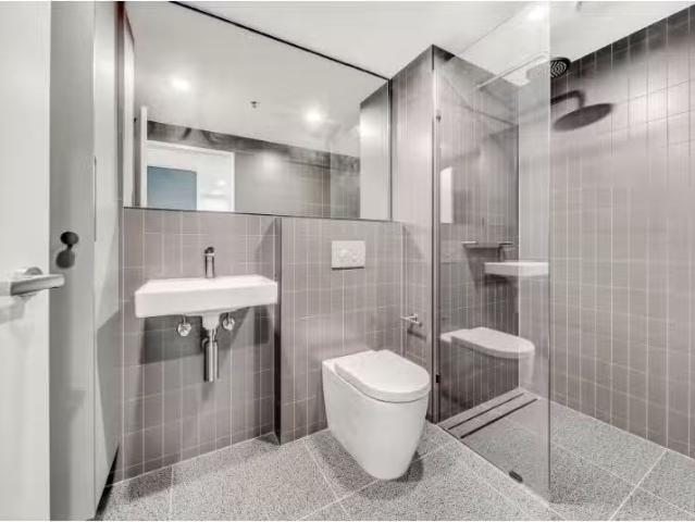 Charming 504/2 Grazier Lane, Belconnen Apartment for rent Lis.