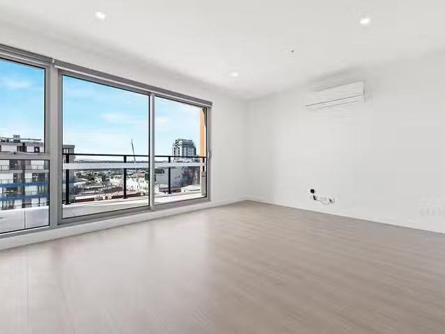 For Rent! 504/35 Hall Street, Moonee Ponds, VIC 3039