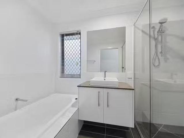 Cozy 50 Noble Street, Pallara, QLD 4110