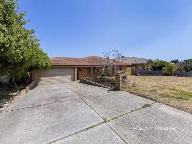 Cozy 50 Venturi Drive, Ocean Reef, WA 6027
