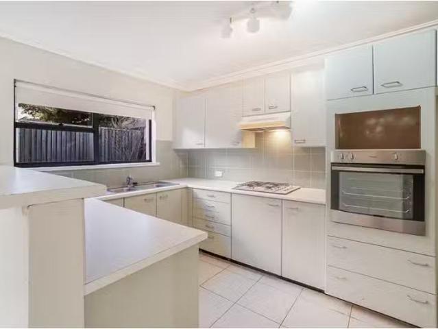 Nice 5/16 22 Lyall Street, LEICHHARDT Townhouse for rent List.