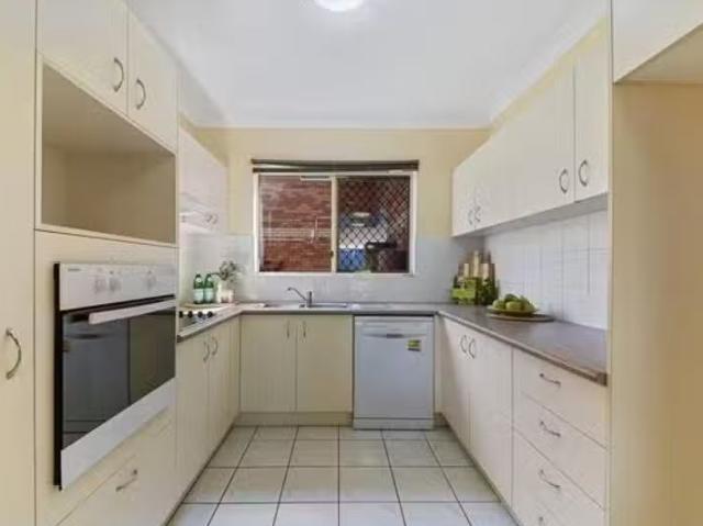 Nice 5/12 Wallace Street, Chermside, QLD 4032