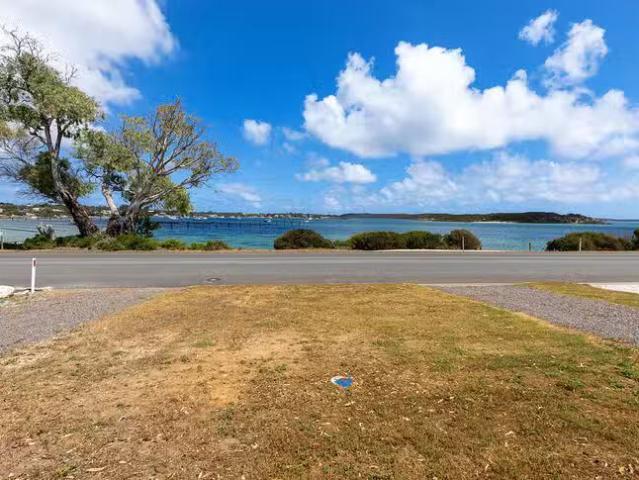For Rent! 51 Esplanade, Coffin Bay, SA 5607