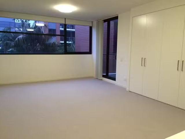 Nice 527/15 Chatham Road, West Ryde NSW 2114