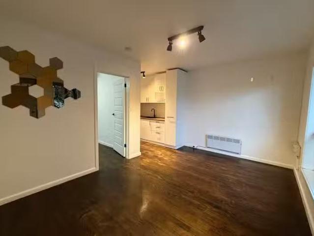 Cheap 5/226 Glenlyon Road, Brunswick East VIC 3057