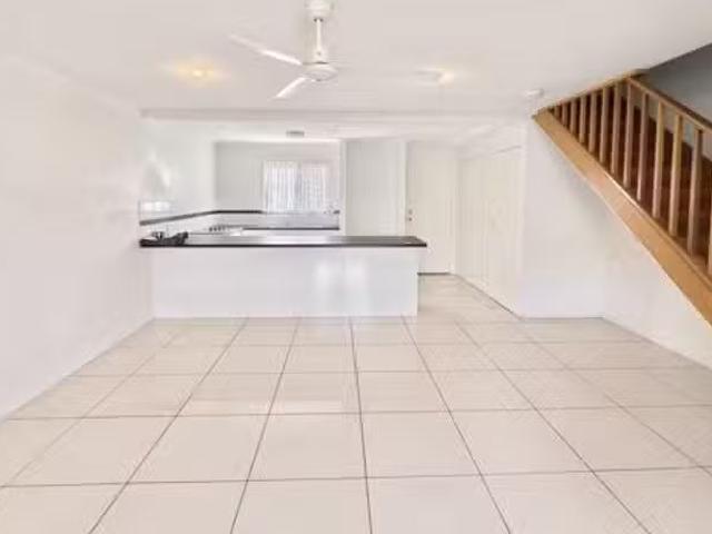 Cozy 52 Blackwood Road, Logan Central, QLD 4114