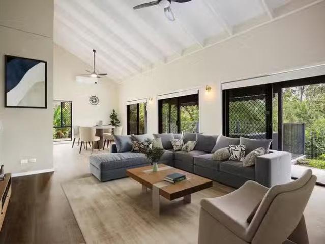 Cozy 52 Bridgman Drive, Reedy Creek, QLD 4227