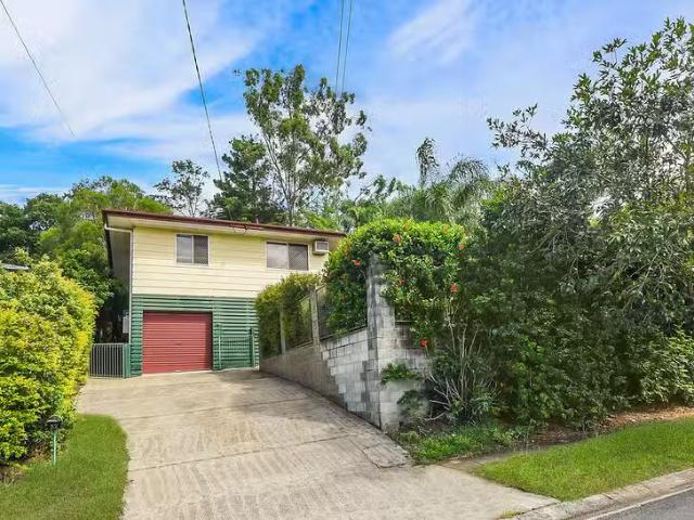 Just in! 52 George Street, Kingston, QLD 4114