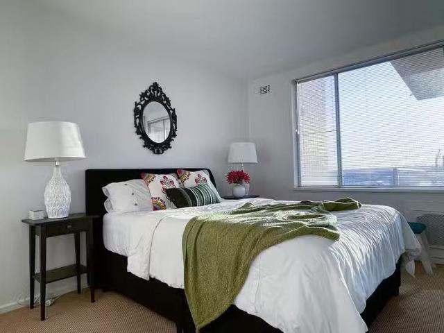 Cheap 5/2 Hampton Street, Burswood, WA 6100