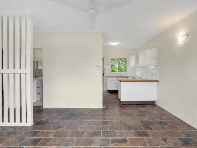 For Rent! 5/2 Mayers Street, Manunda, QLD 4870