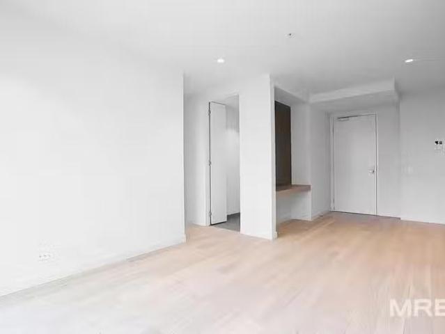 Nice 5311/135 Abeckett Street, Melbourne, VIC 3000