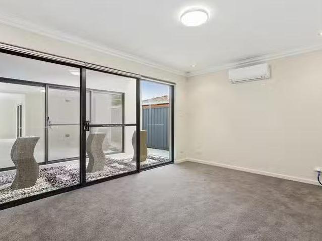Charming 53 Ogilvie Road, Mount Pleasant, WA 6153