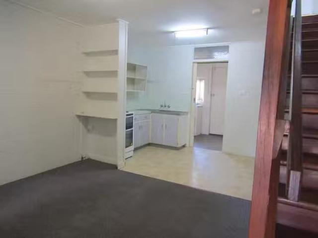 Deal! 5/4 Tuite Street, Kingaroy, QLD 4610