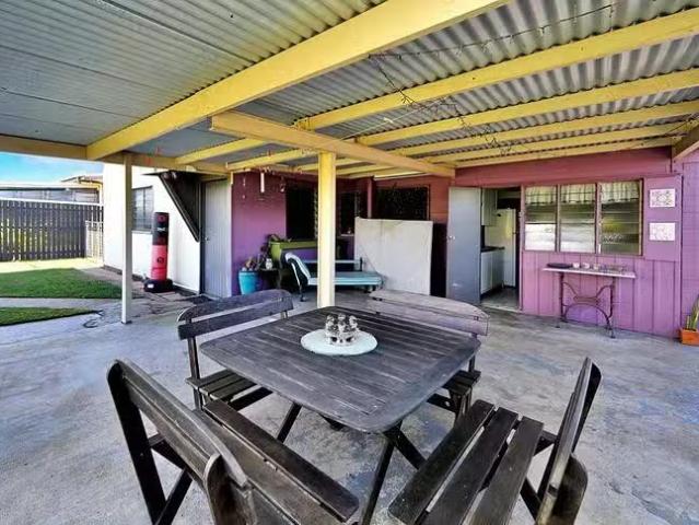 Charming 54 Vasey Street, Avenell Heights, QLD 4670
