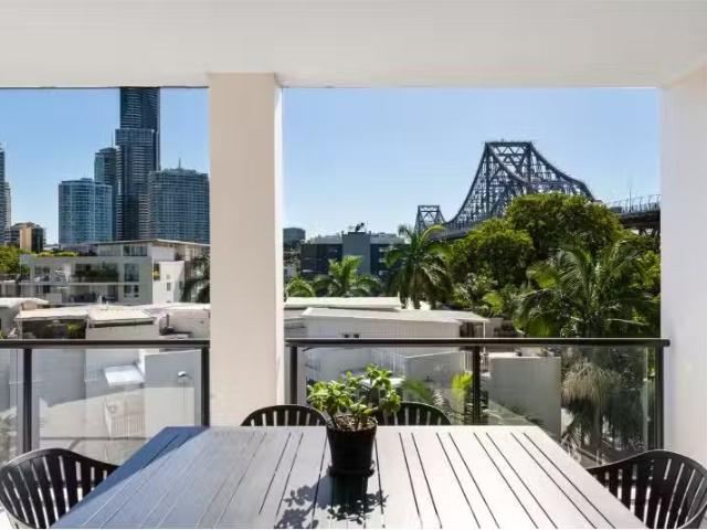 Nice 55/161 Main Street, Kangaroo Point Apartment for rent Li.