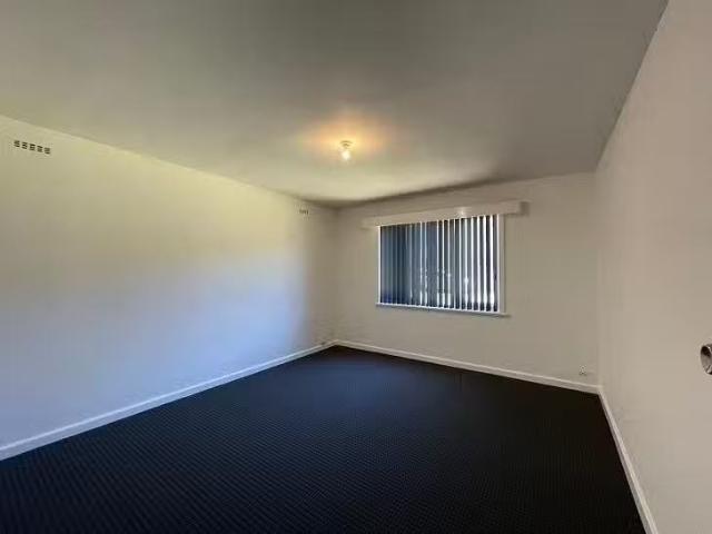 Nice 5/5 Carlisle Street, Shoalwater, WA 6169