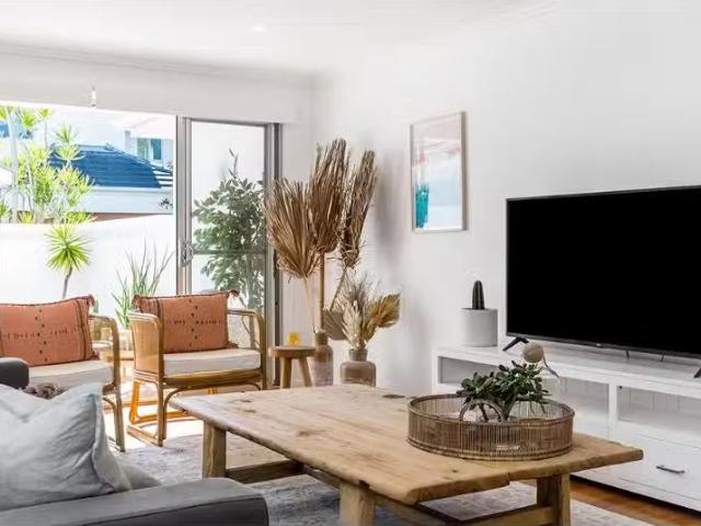 Nice 5/6 8 Browning Street, Byron Bay House for rent Listed b.
