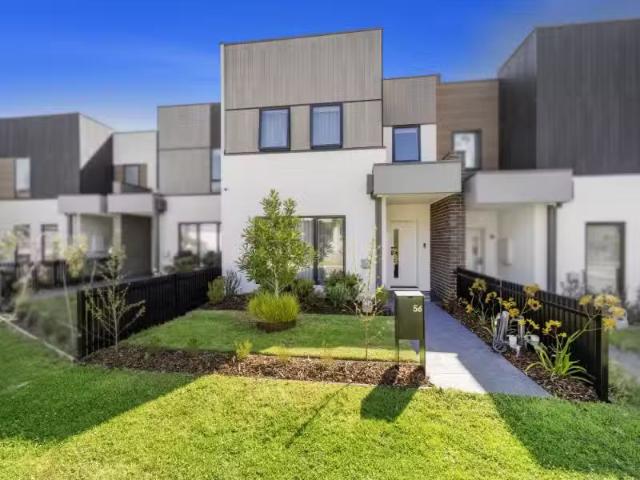 Rental! 56 Outlook Dr, Chirnside Park Townhouse for rent List.