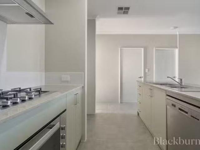 Deal! 56 Warlander View, Forrestdale, WA 6112