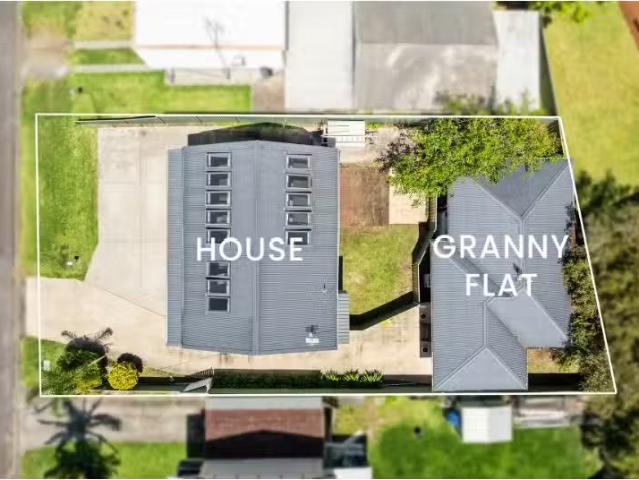 Nice 56 The Corso, Gorokan House for rent Listed by Jasmine T.