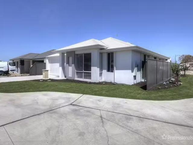 Deal! 57 Brooklands Drive, Henley Brook, WA 6055