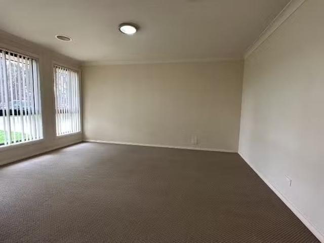 Cheap 57 Whitebox Circuit, Thurgoona House for rent Listed by.
