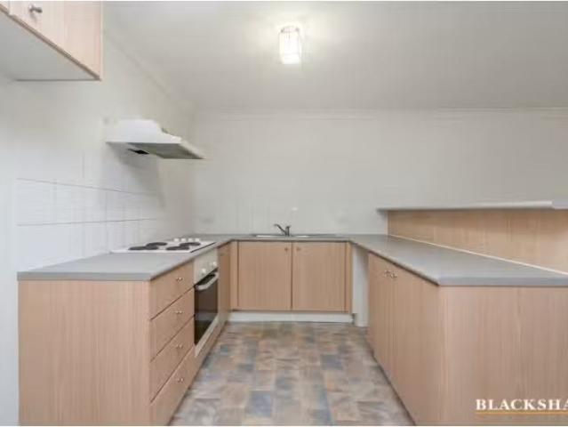 Rental! 57B/12 Albermarle Place, Phillip Apartment for rent L.