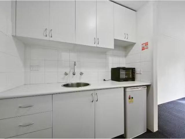 Cheap 58/95 Annandale Street, ANNANDALE Apartment for rent Li.