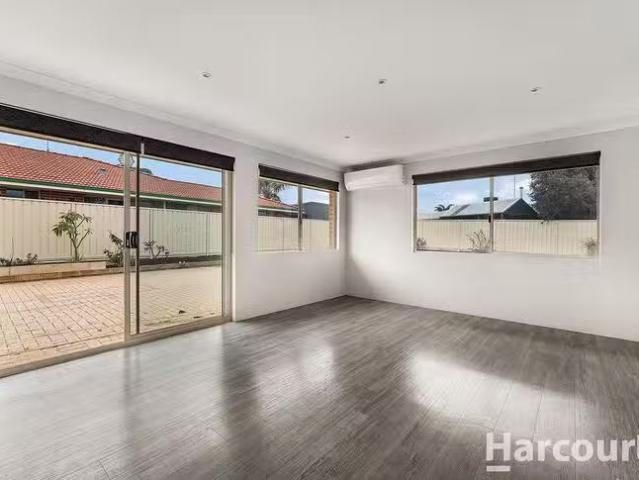 Just in! 58 Floribunda Avenue, Halls Head, WA 6210