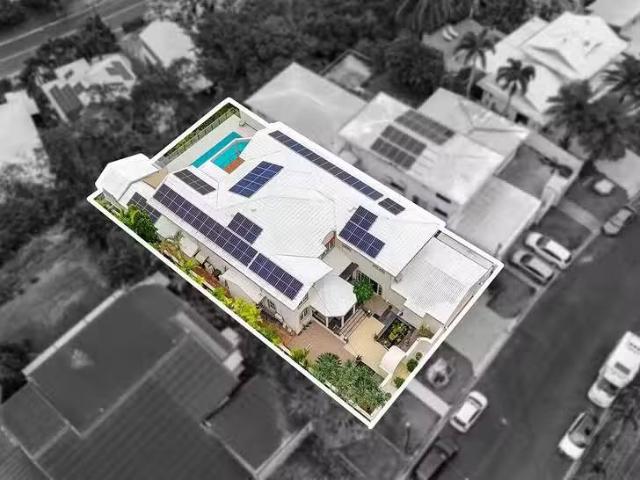 Deal! /58 Koppen Terrace, Mooroobool, QLD 4870